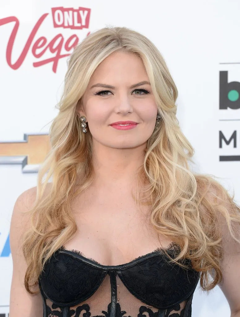 Sexy Amazing Black A-Line Selena Gomez Celebrity Dresses Sweetheart Sheer Bodice Appliques Lace Embellished Chiffon Prom Gowns