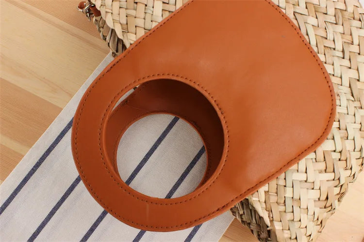 Handmade Woven Women's Shoulder Bag Bohemian Tassel Crossbody Bags Knitted Summer Bucket Straw Beach Bag Female Handbags