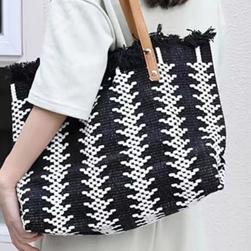 Women Shoulder Bag Large Capacity Canvas Shopping Tote Bags Summer Beach Travel Tassel Contrasting Colors Retro Holiday Handbag