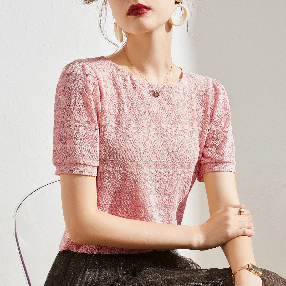 2023 Summer New Style Lace Shirt Women's Western Style Small Shirt Women Short-sleeved French Puff Sleeve Round Neck Top Women