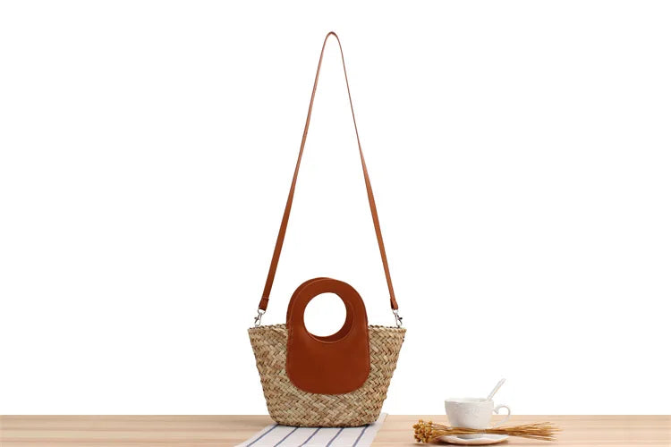 Handmade Woven Women's Shoulder Bag Bohemian Tassel Crossbody Bags Knitted Summer Bucket Straw Beach Bag Female Handbags