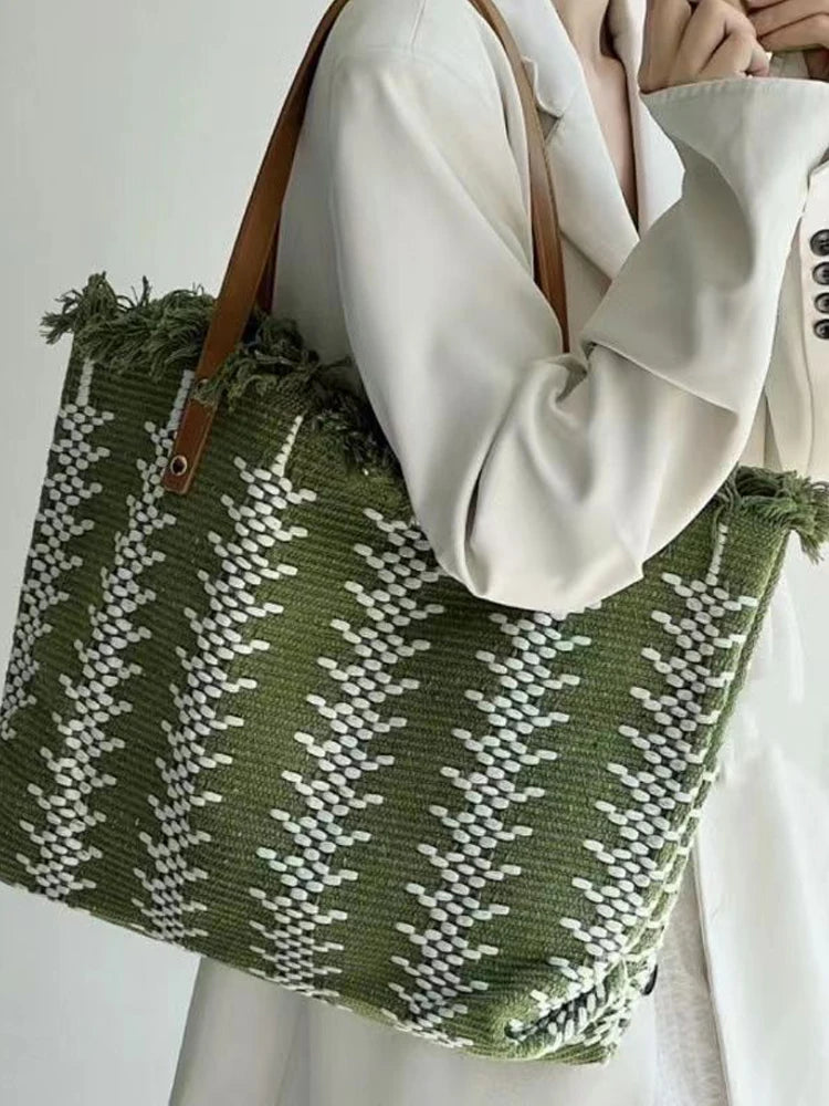 Women Shoulder Bag Large Capacity Canvas Shopping Tote Bags Summer Beach Travel Tassel Contrasting Colors Retro Holiday Handbag