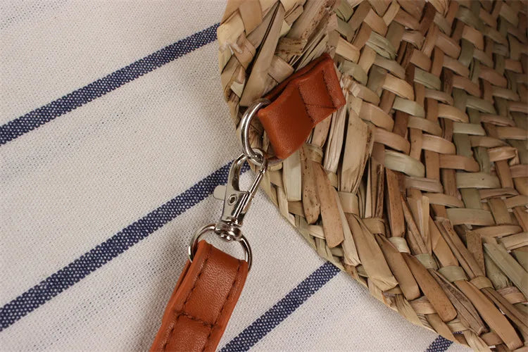 Handmade Woven Women's Shoulder Bag Bohemian Tassel Crossbody Bags Knitted Summer Bucket Straw Beach Bag Female Handbags