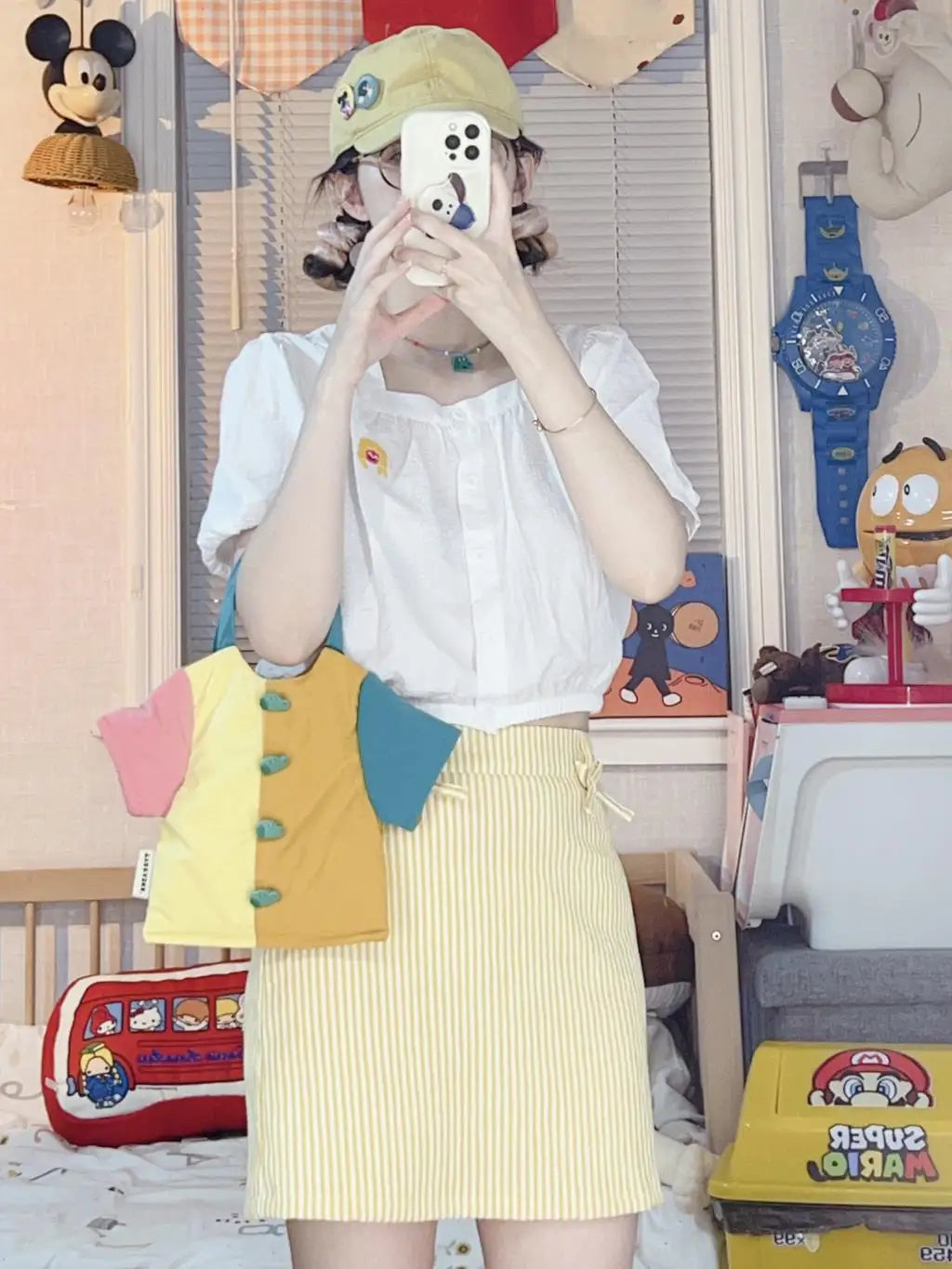 2023 Summer New Original Niche Design Women's White Cropped Shirts Crop Tops Cotton Short-sleeved Spicy Girl Short Blouse