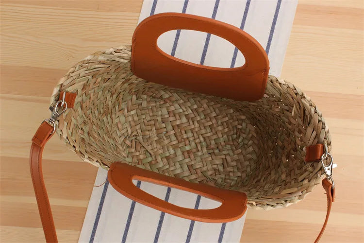 Handmade Woven Women's Shoulder Bag Bohemian Tassel Crossbody Bags Knitted Summer Bucket Straw Beach Bag Female Handbags